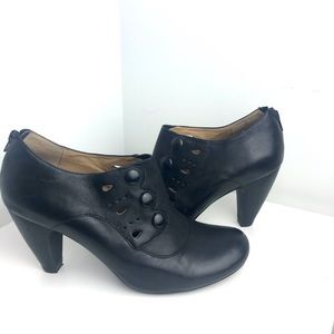 Miz mooz shoes size 10,new no box